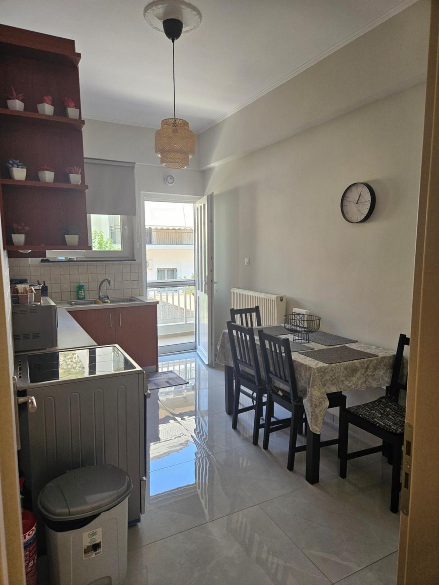 Maggie'S Blissful Escape Apartment Loutraki  Bagian luar foto